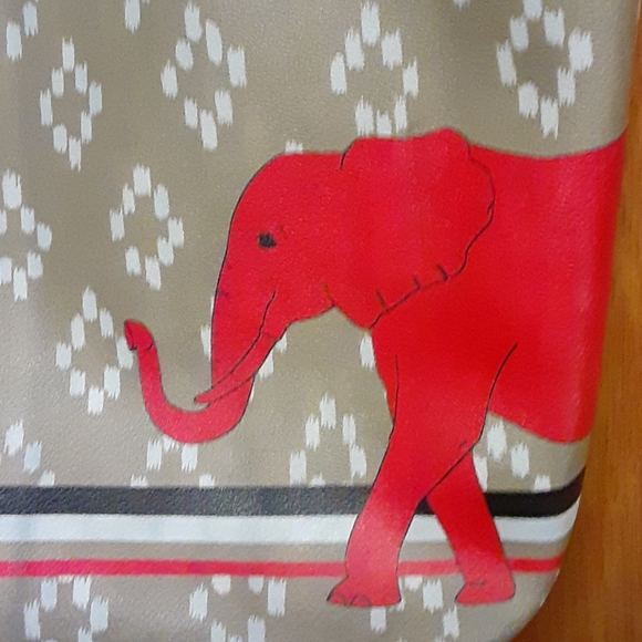 Preppy elephant tote just like new! - Picture 2 of 6